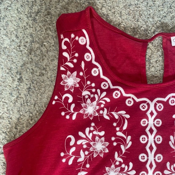Red Embroidered Tank Top - Picture 3 of 4